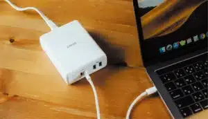 Gadgetoo Anker Power Port Atom Pd 4 100W Charger