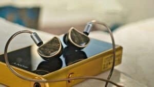 Gadgetoo Thieaudio Elixir In-Ear Monitor Headphones