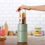 Xiaomi Pinlo YM-B05-3 Little Monster Mini Electric Fruit Juicer Fruit Vegetable Cooking Machine Portable Juicer - Image 2