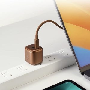 Gadgetoo Momax 30W Gan Tech 1 – Charge Dual Port Gan Charger (Sandstone/White)