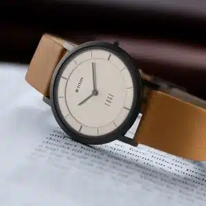 Gadgetoo Titan Edge Slim Leather Strap Beige Dial Analog Watch For Men 1595Ql01