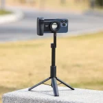 Ulanzi MA35 MagSafe Bluetooth Smartphone Camera Shutter and Grip - Image 4
