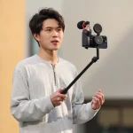 Ulanzi MA35 MagSafe Bluetooth Smartphone Camera Shutter and Grip - Image 3
